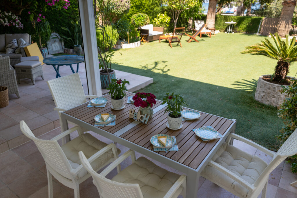 Beach house pervolia for rent