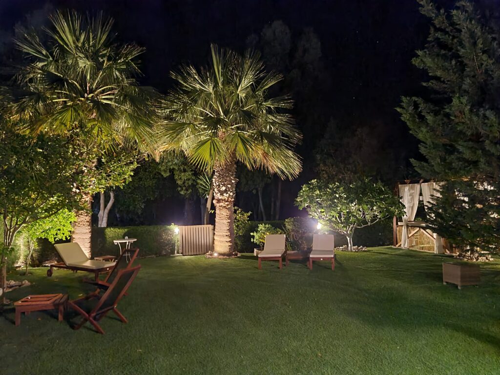 Larnaca beach house for rent with garden